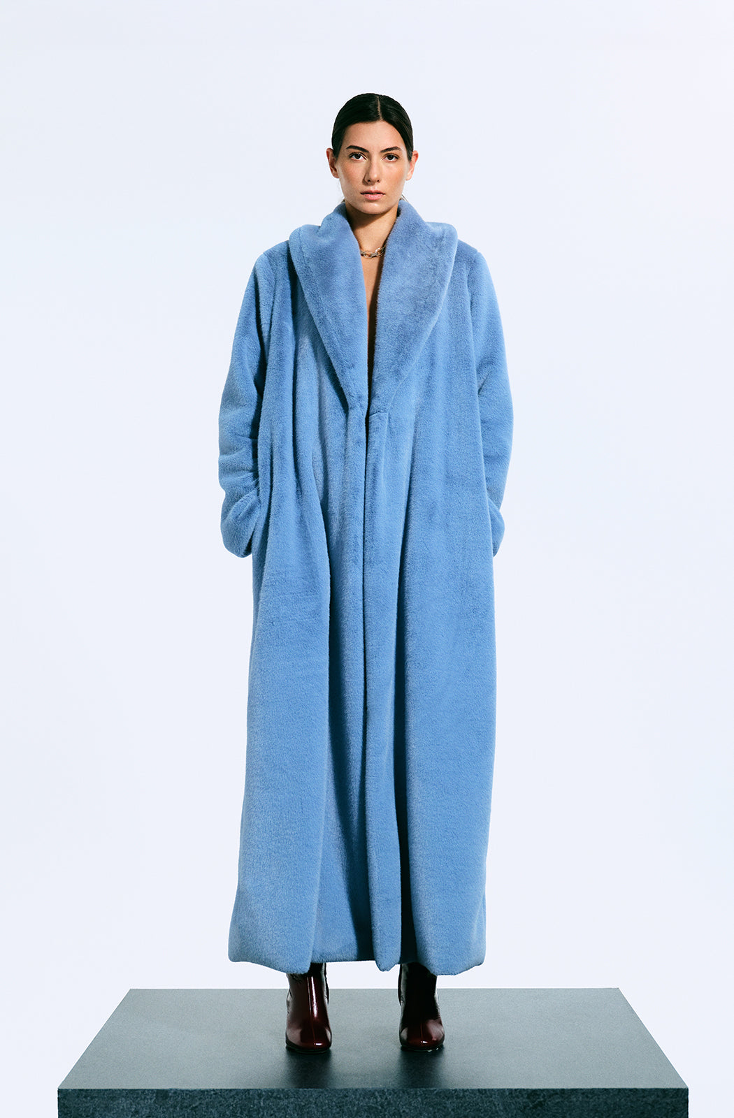 SHOREDITCH - Blue Faux Fur Coat